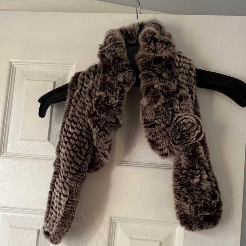 Luxurious Rabbit Fur Scarf in Brown